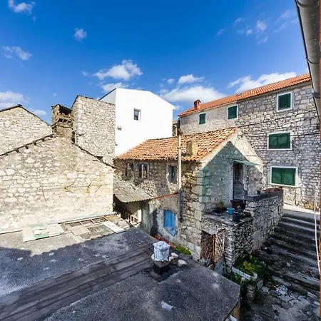 Apartman Pavle Apartment